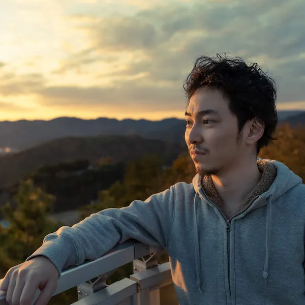 スピーカープロフィールを示す画像