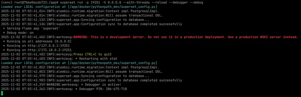 Apache Supersetをソースコードから開発モードで起動したターミナル