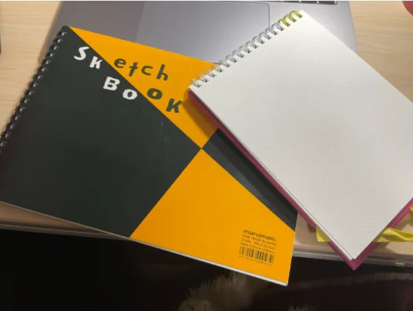 スケッチブックの写真