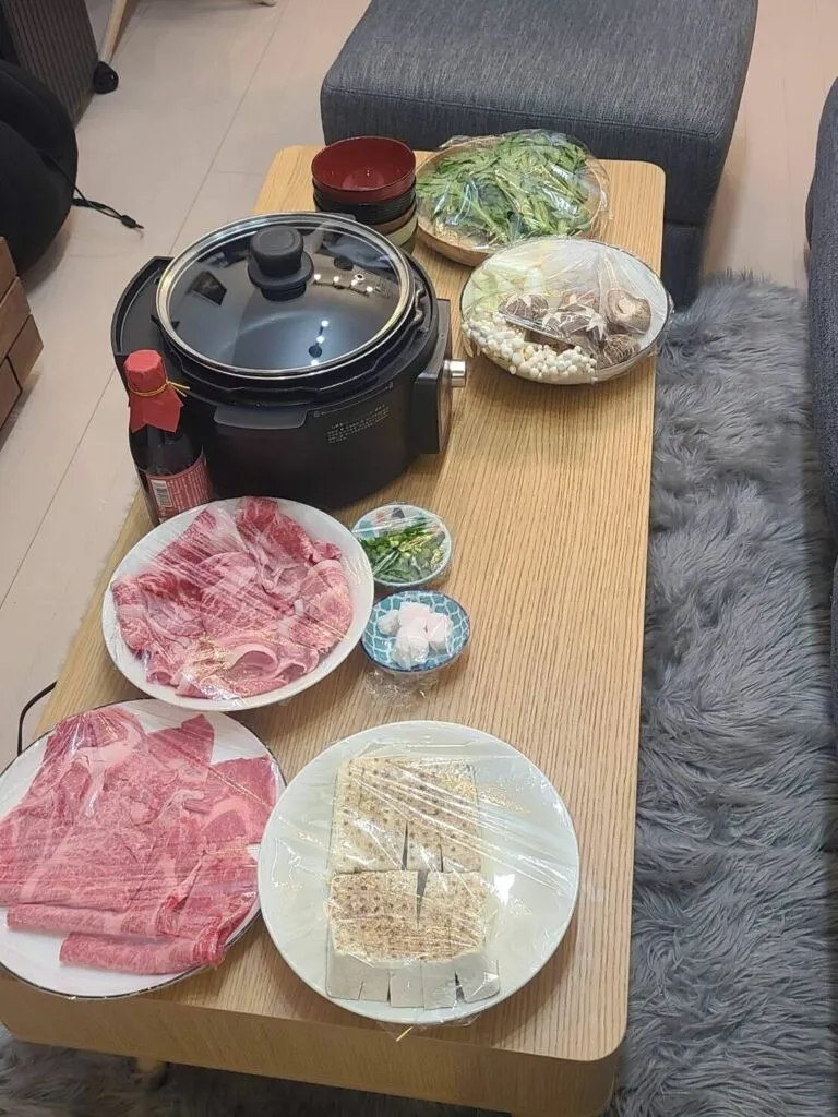 すき焼きパーティの写真